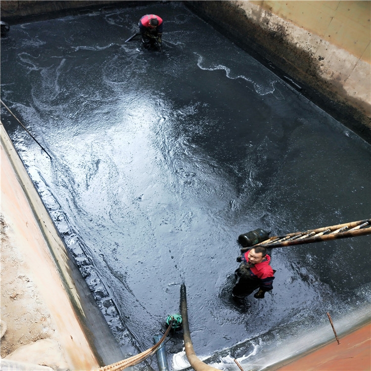 鹿泉废水池清理