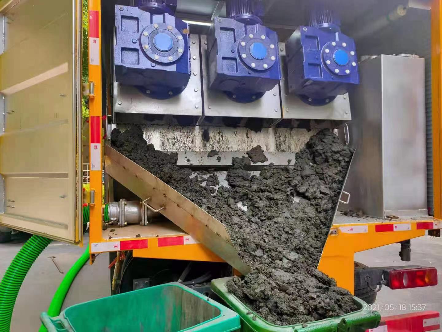 鹿泉化粪池清掏城市维护站-泥浆净化干湿分离处理